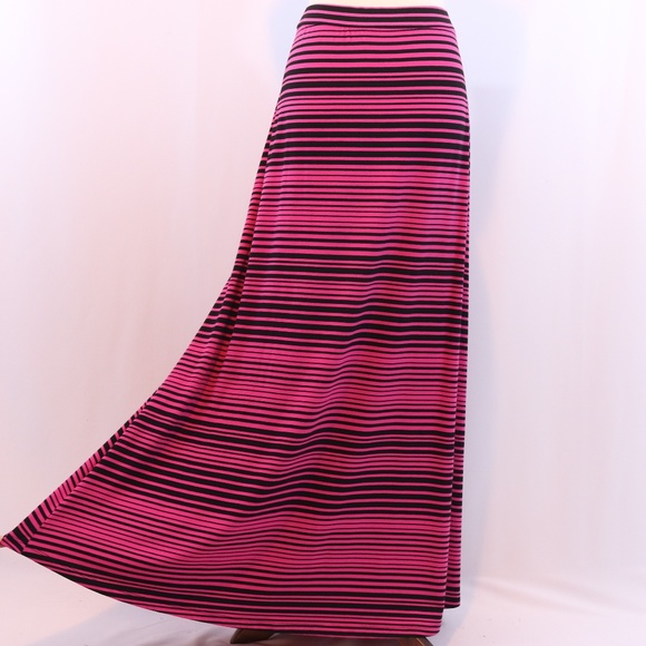 Mix & Co Dresses & Skirts - Mix & Co Striped Maxi Skirt